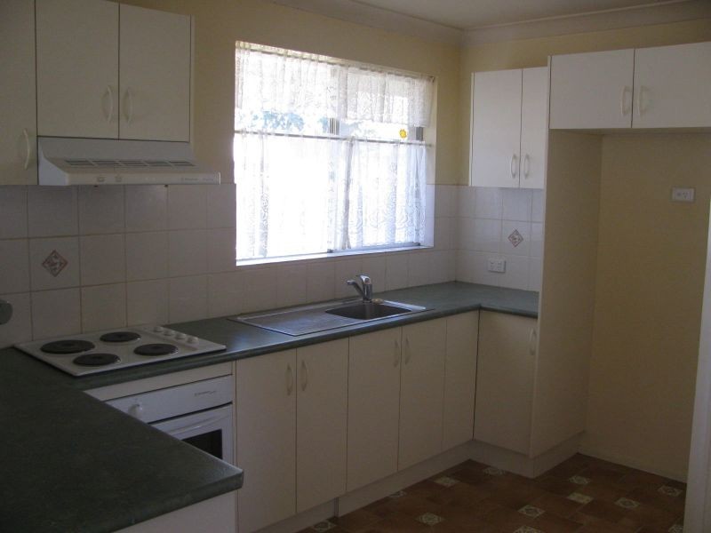 2/2 Kenalmac, Armidale NSW 2350