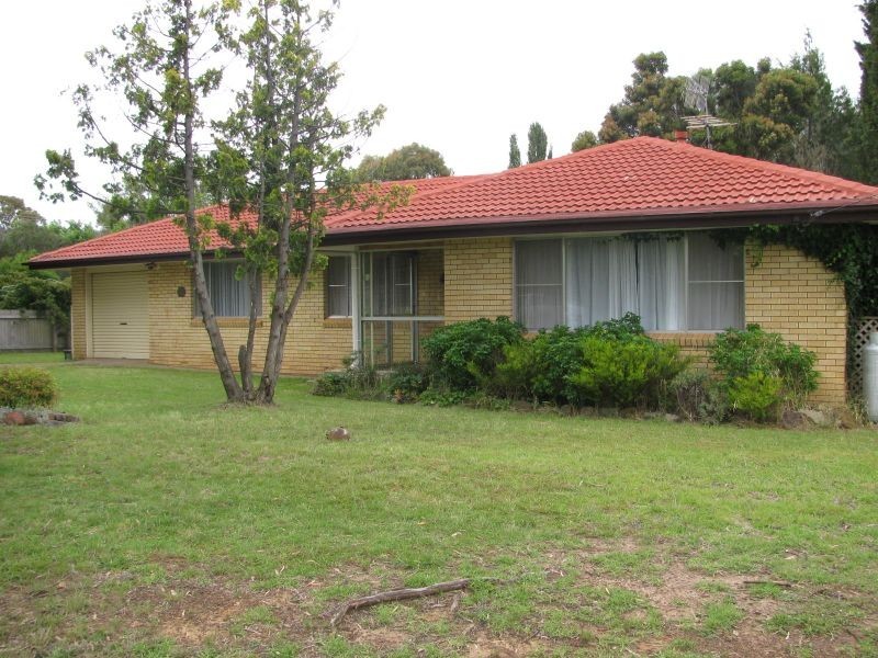 1 Watson Avenue, Armidale NSW 2350
