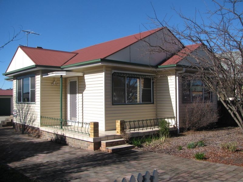 121 Buttler, Armidale NSW 2350