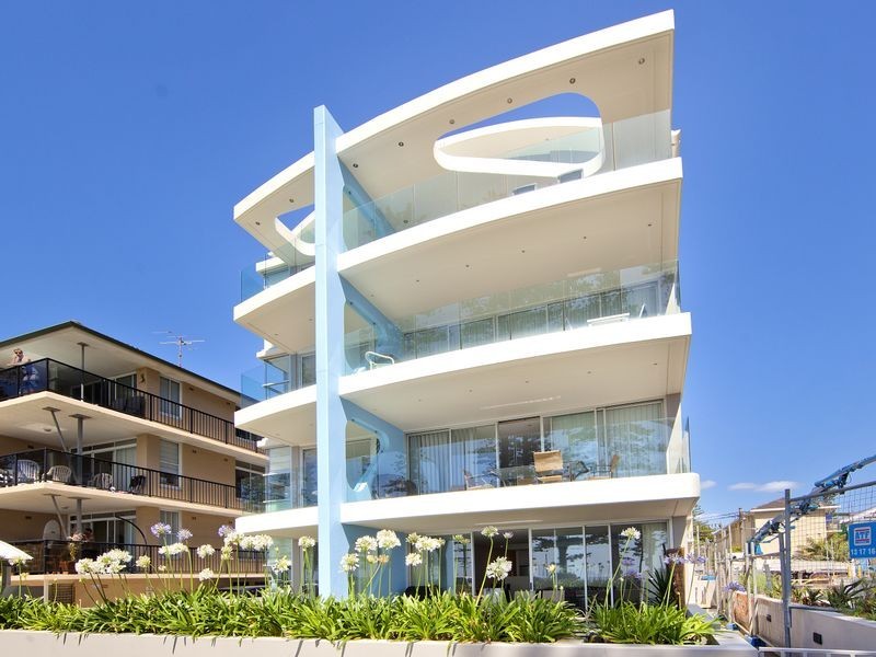 2/110 North Steyne, Manly NSW 2095