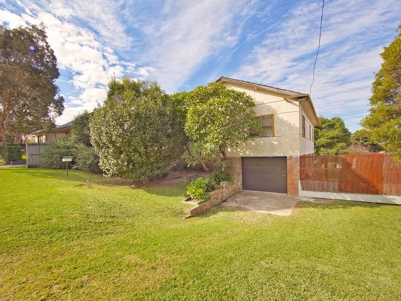 13 Playfair Road, North Curl Curl NSW 2099