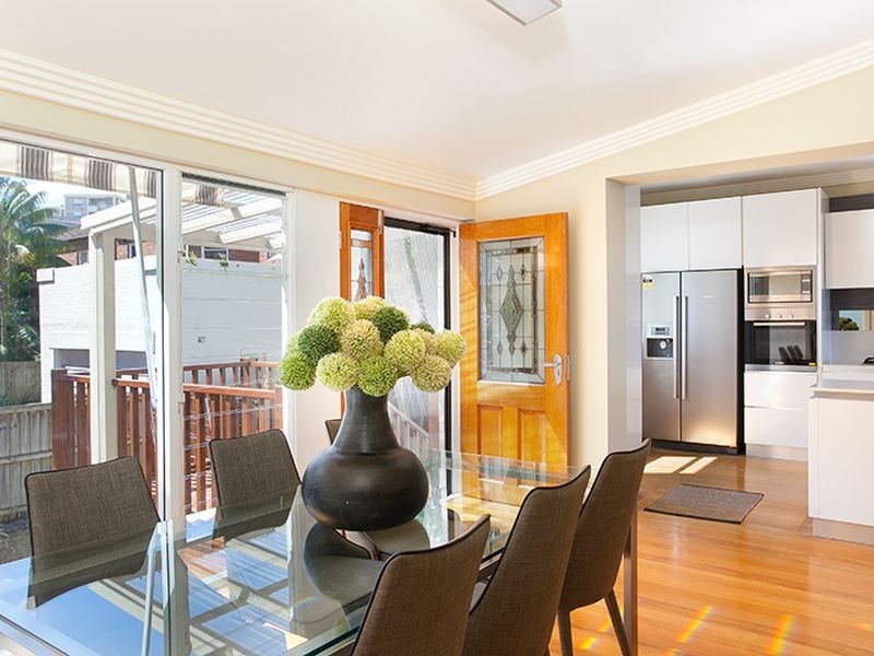 2/28 The Crescent, Manly NSW 2095