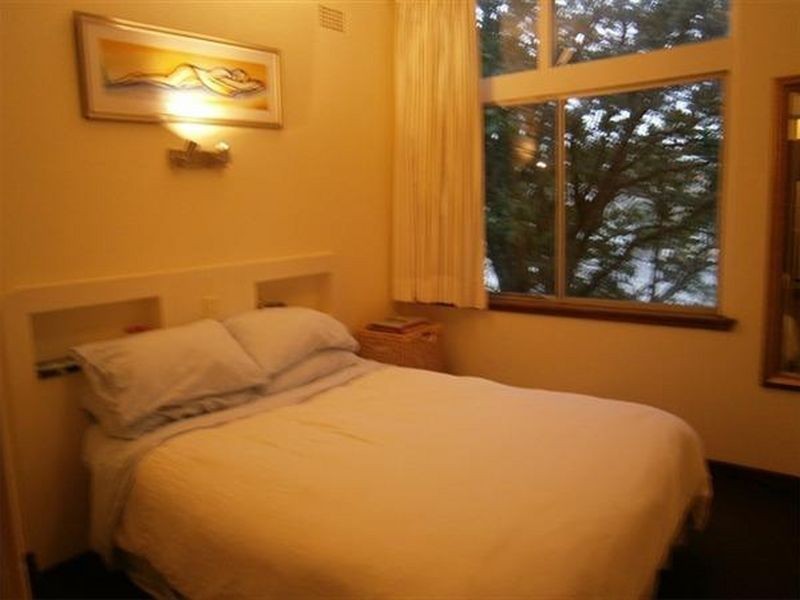 2/32 Elamang Avenue, Kirribilli NSW 2061