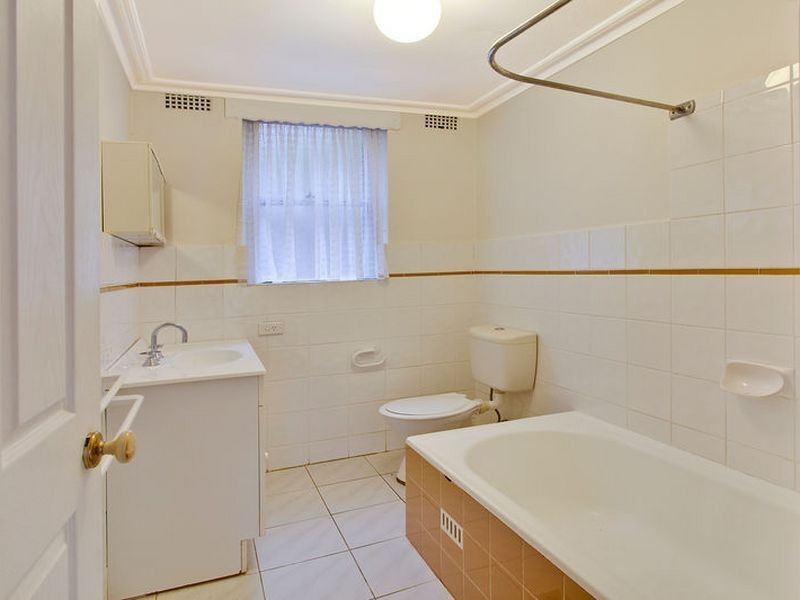 2/77 Queenscliff Road, Queenscliff NSW 2096