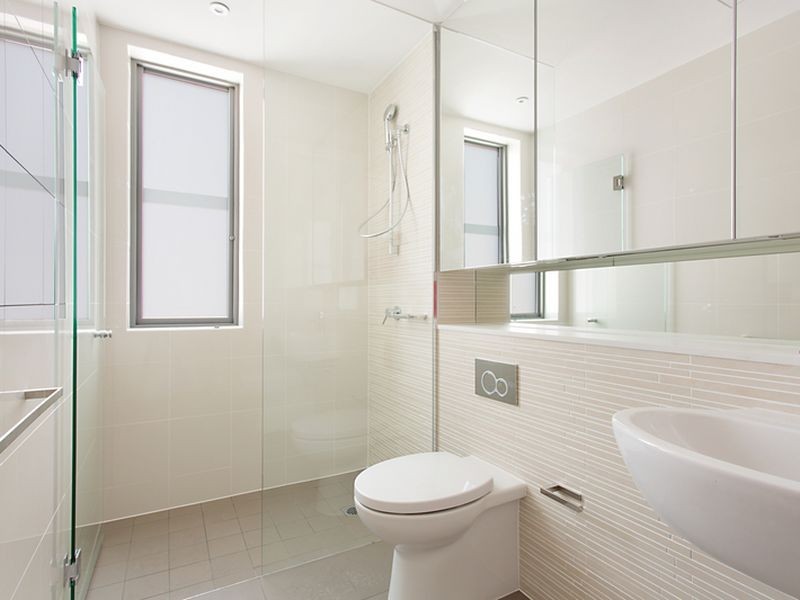 W204/8-28 The Corso, Manly NSW 2095