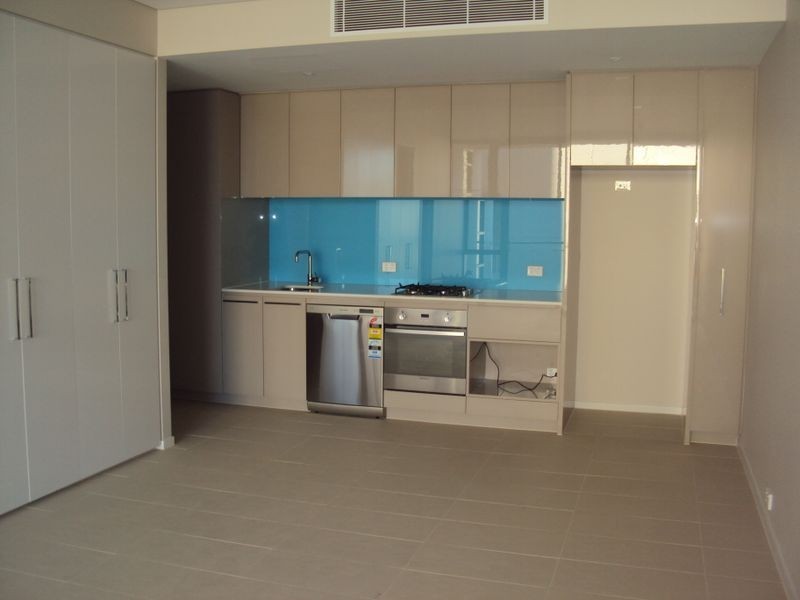 E203/8-28 The Corso, Manly NSW 2095