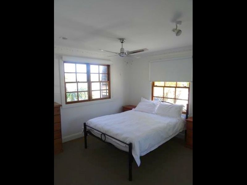 33 Soldiers Avenue, Freshwater NSW 2096