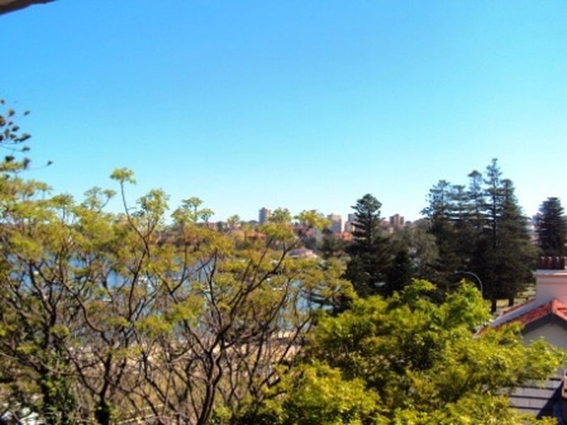 11/15 East Esplanade, Manly NSW 2095