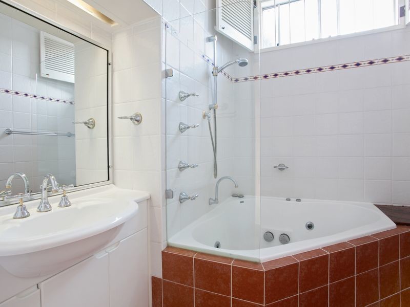 2/28 Augusta Road, Manly NSW 2095