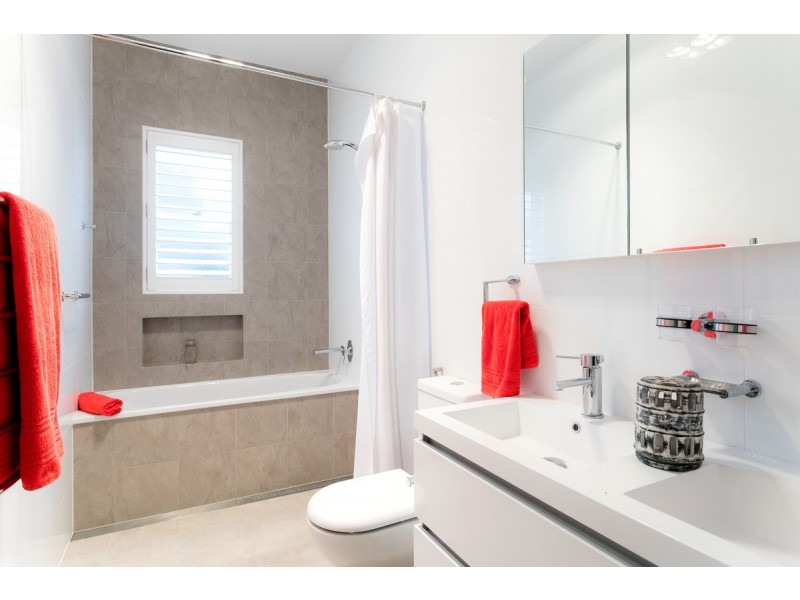 16 Birkley Road, Manly NSW 2095