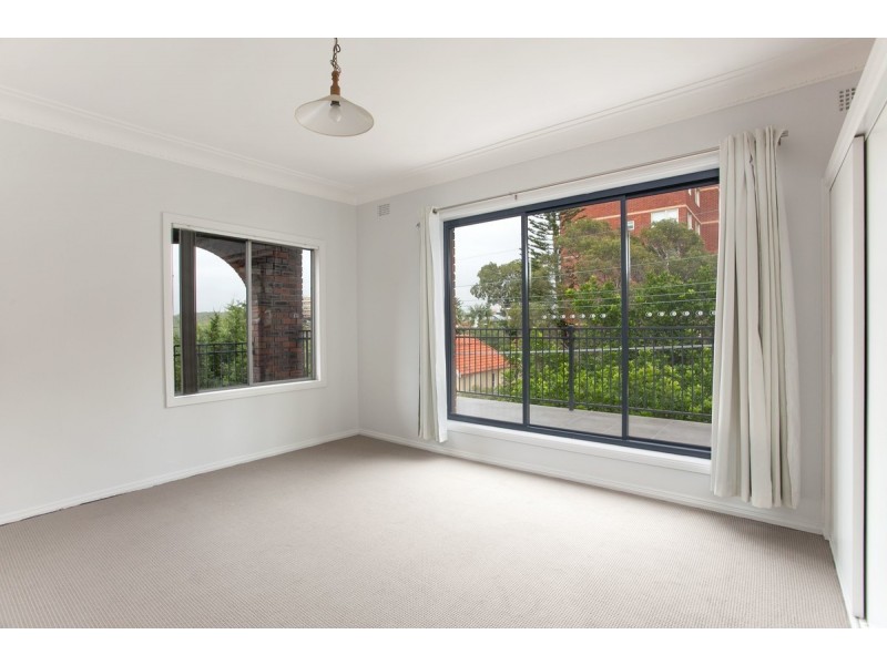 2/12 Laurence Street, Fairlight NSW 2094