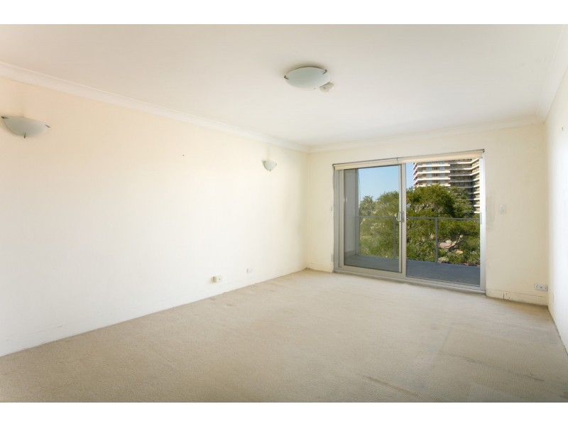 9/12 Woods Parade, Fairlight NSW 2094