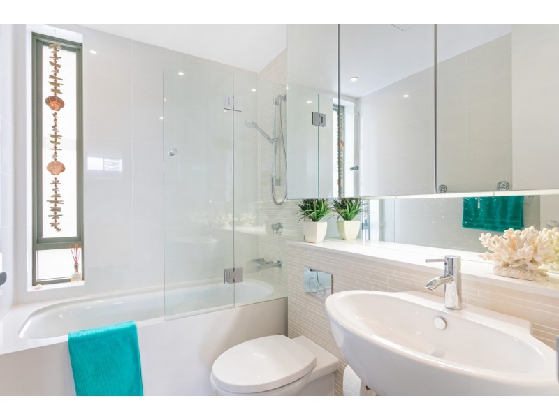 C211/8-28 The Corso, Manly NSW 2095