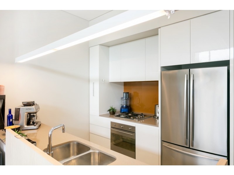 C211/8-28 The Corso, Manly NSW 2095