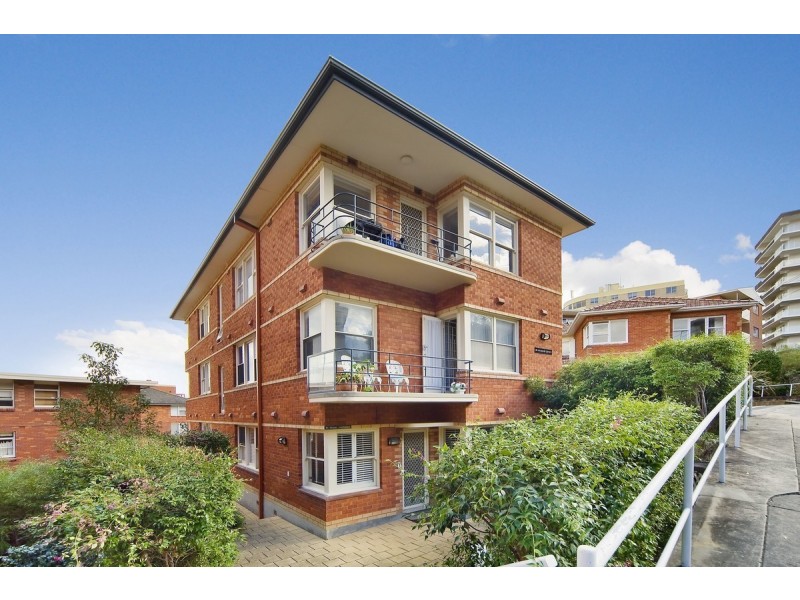 2/9 Griffin Street, Manly NSW 2095