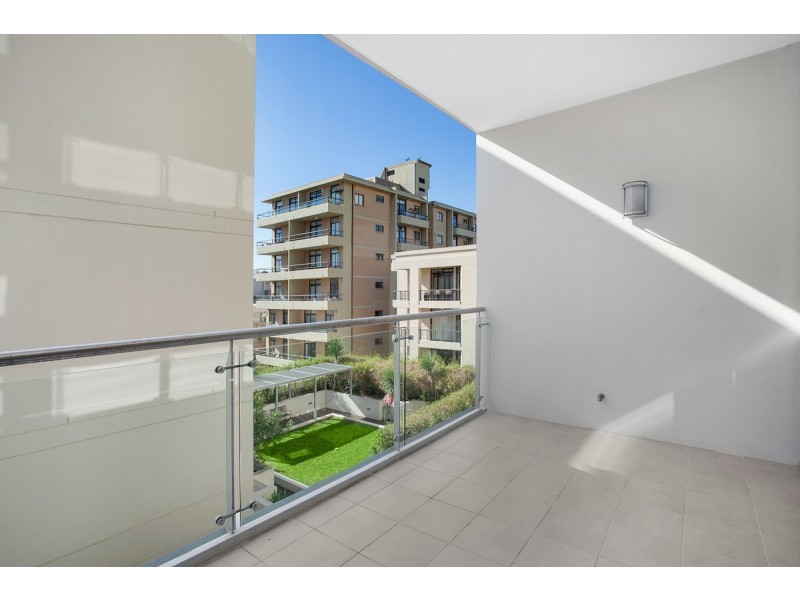 E302/8-28 The Corso, Manly NSW 2095