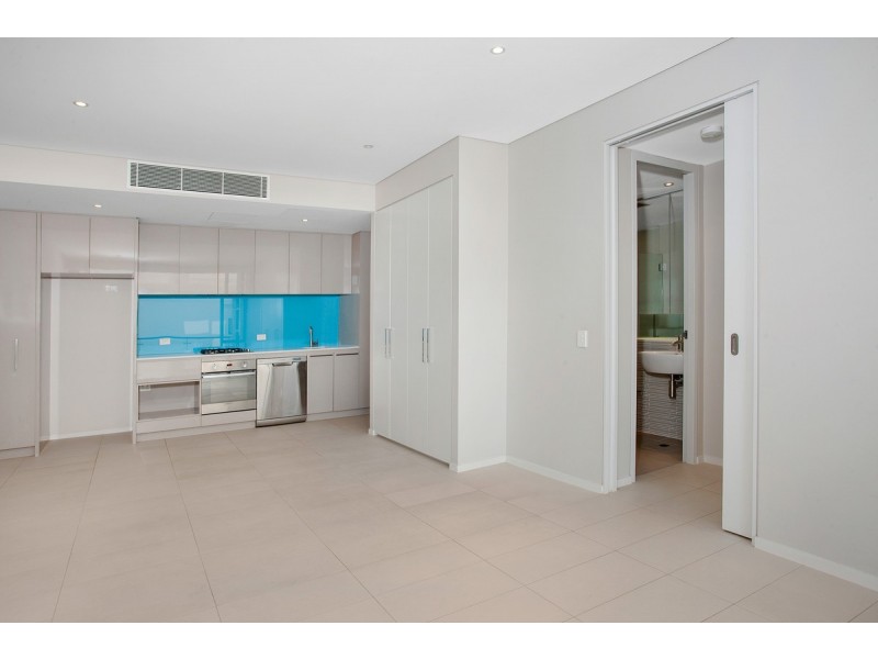 E302/8-28 The Corso, Manly NSW 2095