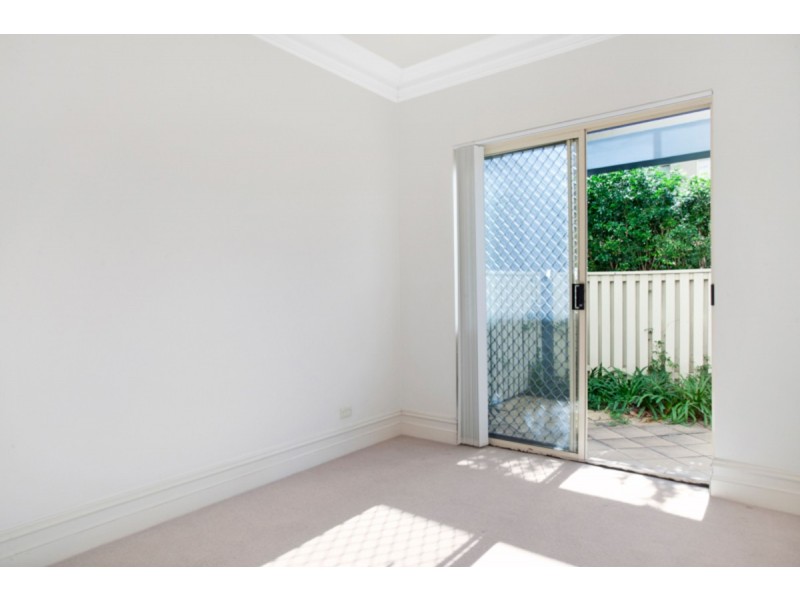 2/75 West Esplanade, Manly NSW 2095