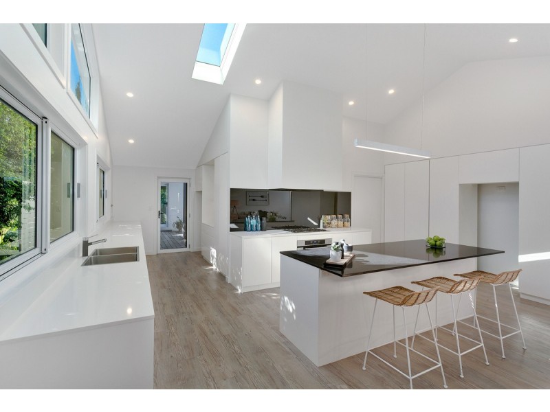 281 Barrenjoey Road, Newport NSW 2106