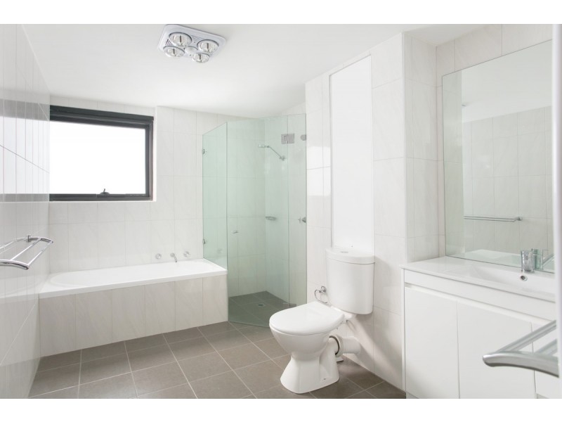 8C/29-34 East Esplanade, Manly NSW 2095