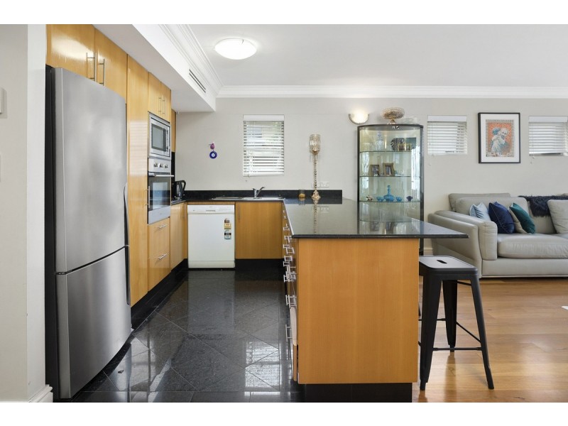 2/1-3 Commonwealth Parade, Manly NSW 2095