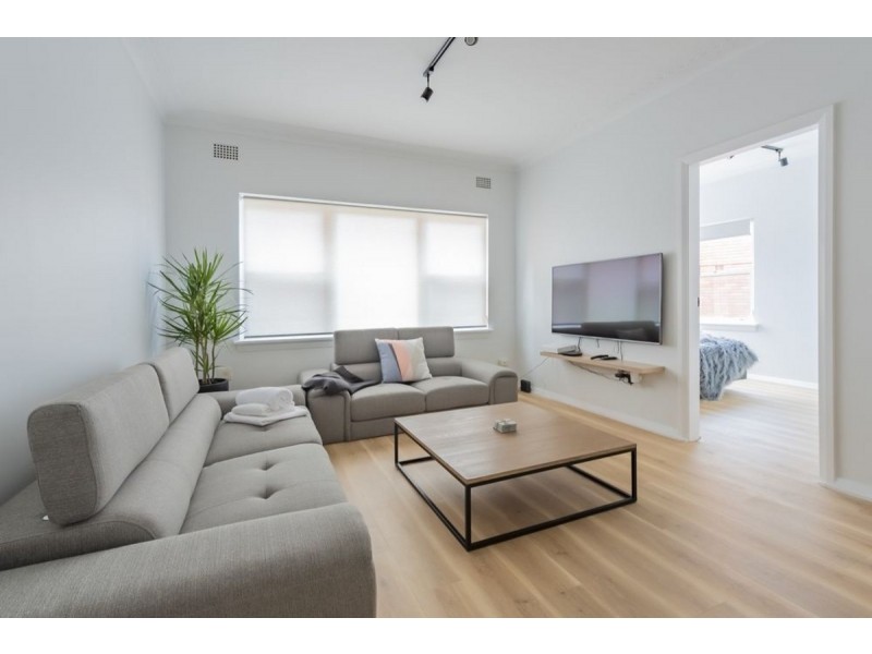 2/9 Griffin Street, Manly NSW 2095