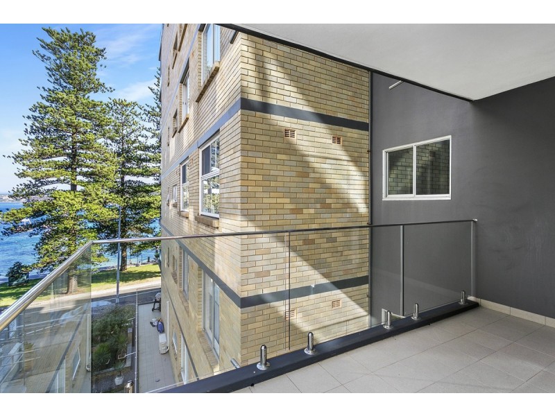 10/37 East Esplanade, Manly NSW 2095