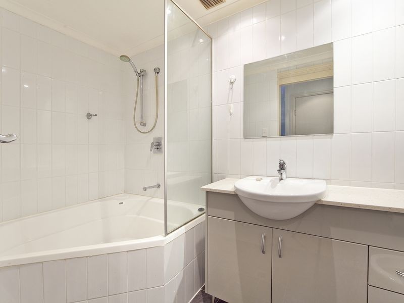 10/36-40 Old Pittwater Road, Brookvale NSW 2100