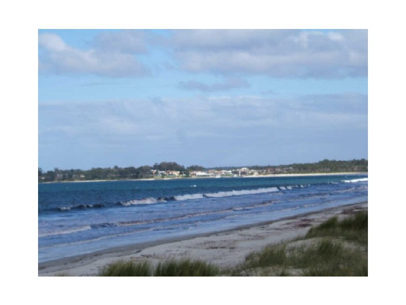 76 Roskell Road, Callala Beach NSW 2540