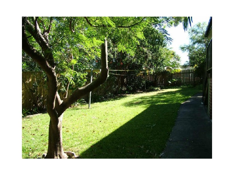 27 Tabalum Rd, Clontarf NSW 2093