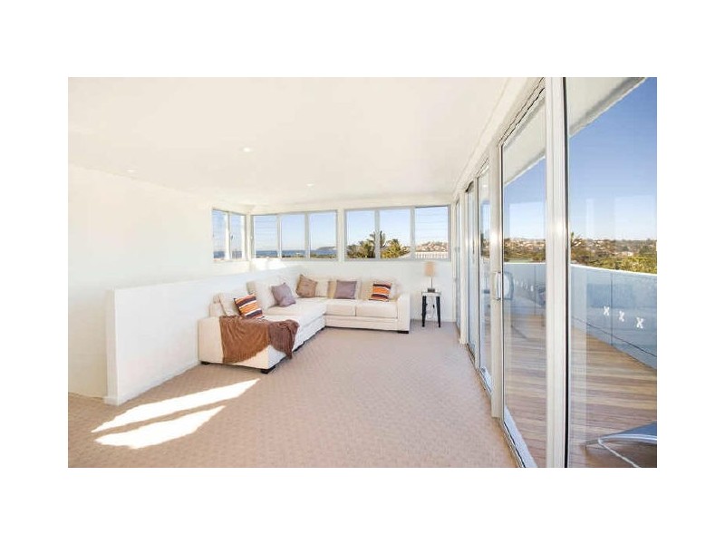 29 Pitt Road, North Curl Curl NSW 2099