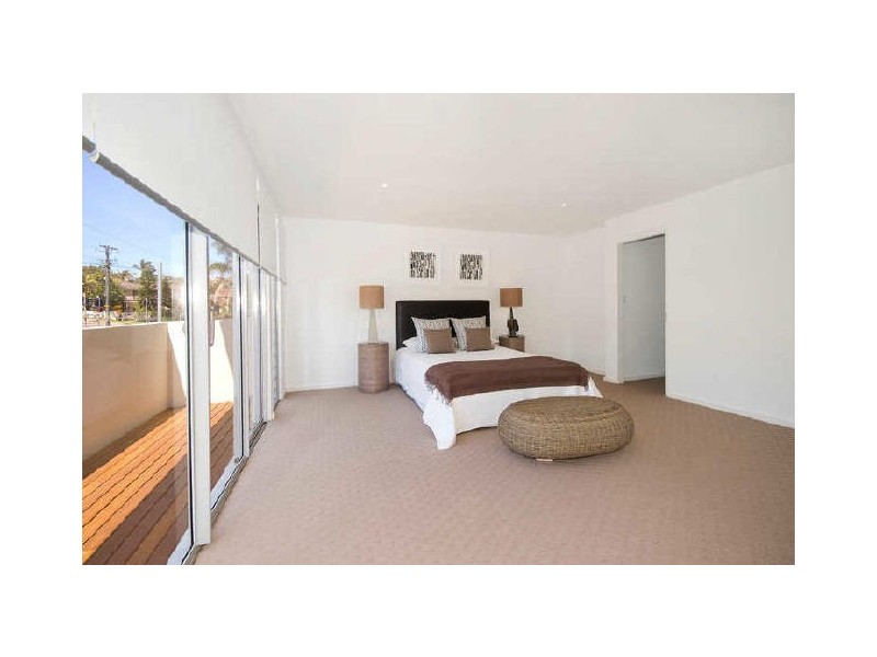 31 Pitt Road, North Curl Curl NSW 2099