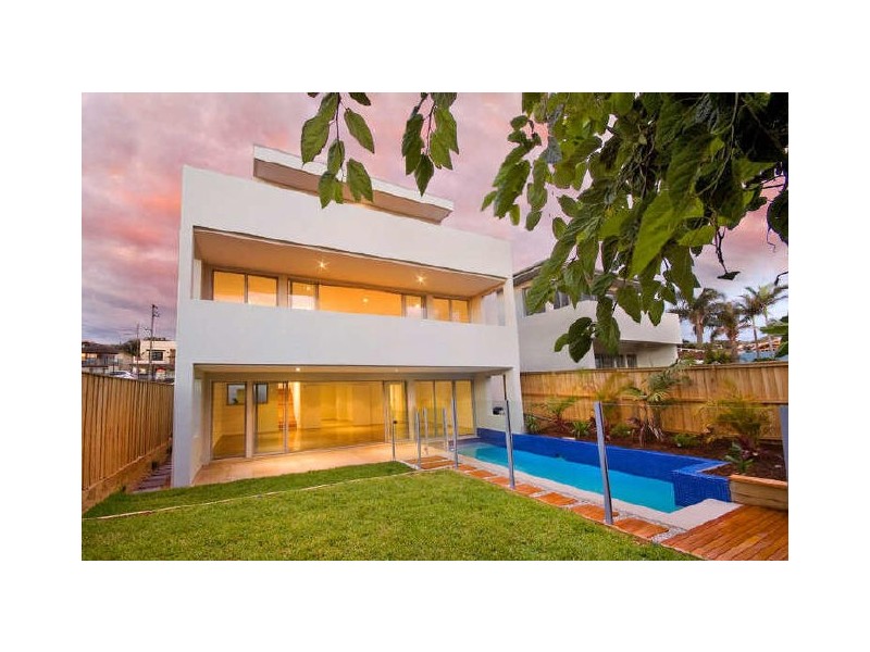 31 Pitt Road, North Curl Curl NSW 2099