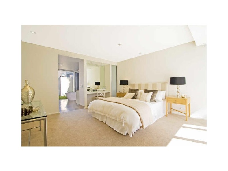 2/76-78 North Steyne, Manly NSW 2095