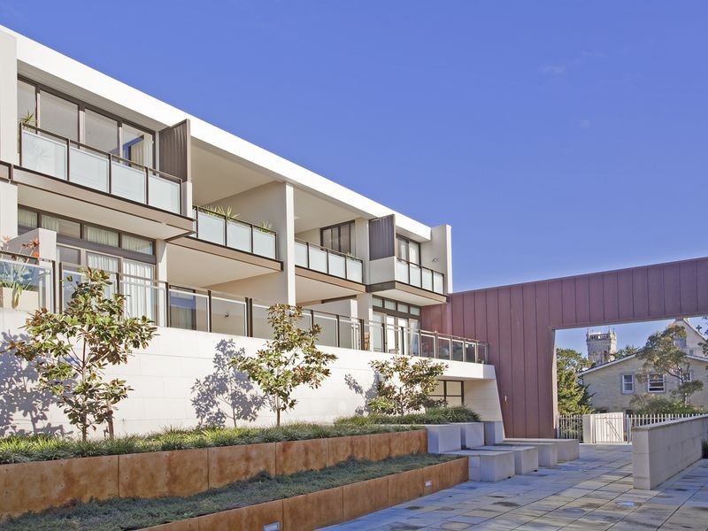 18/2 Cerretti Crescent, Manly NSW 2095