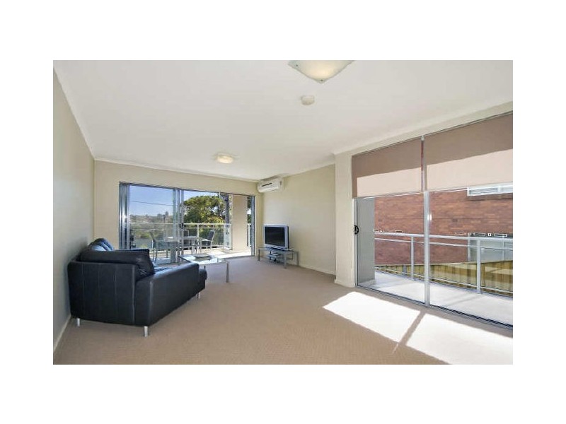2/79 Queenscliff Rd, Queenscliff NSW 2096