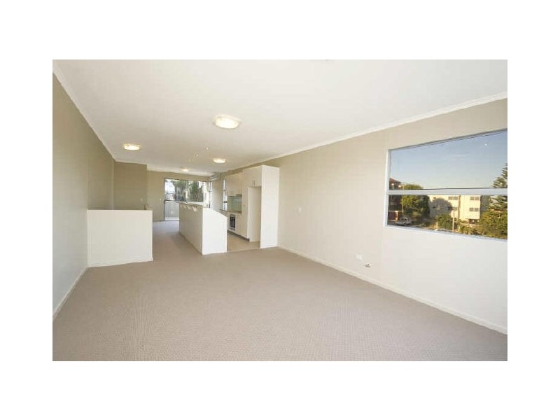 8/79 Queenscliff Rd, Queenscliff NSW 2096