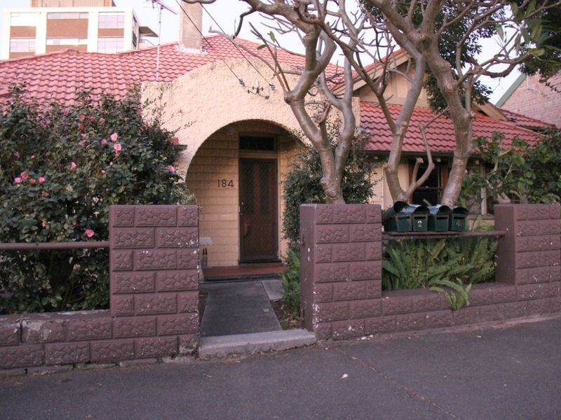 2/184 Pittwater Road, Manly NSW 2095