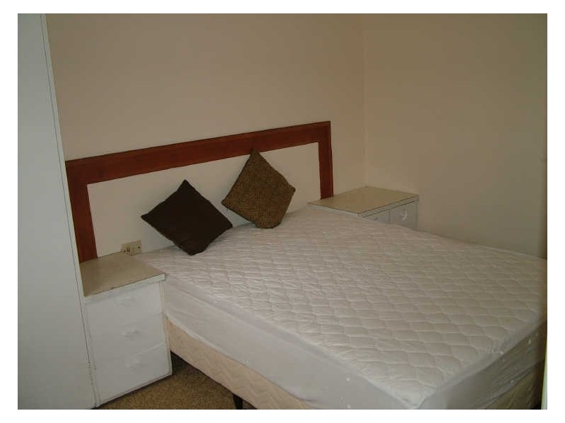 2/72 Pittwater Rd, Manly NSW 2095