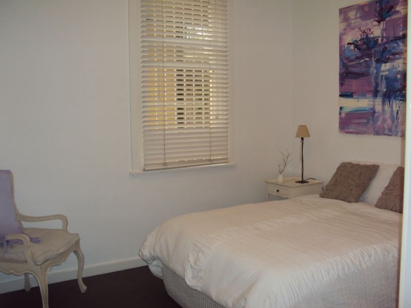 4/80 West Esplanade (Enter lower Gilbert St), Manly NSW 2095