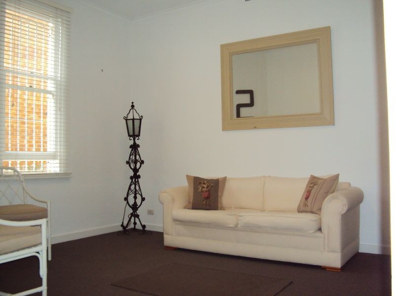 4/80 West Esplanade (Enter lower Gilbert St), Manly NSW 2095