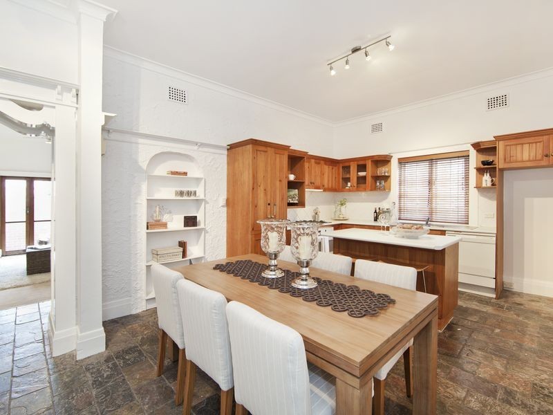 6/4 Carlton Street (Enter Via Whistler St), Manly NSW 2095