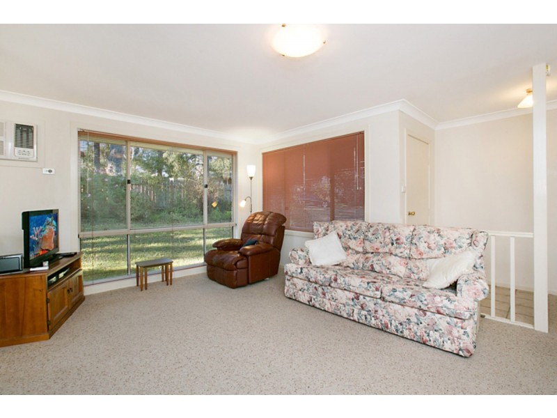 4 Wingfield Street, Windermere Park NSW 2264