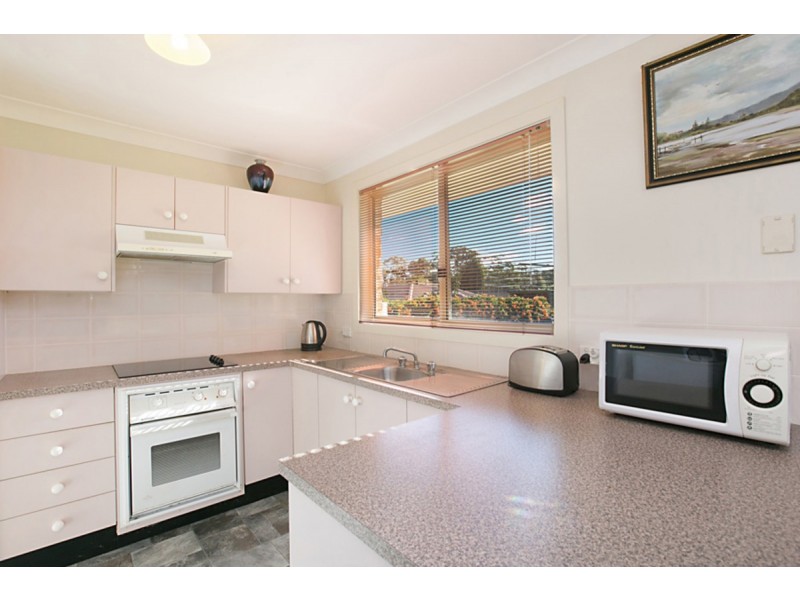 4 Wingfield Street, Windermere Park NSW 2264