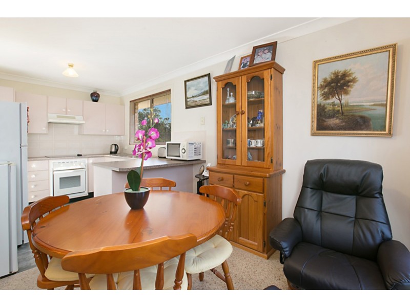 4 Wingfield Street, Windermere Park NSW 2264