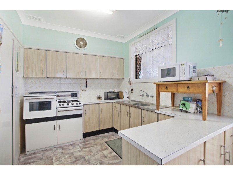 2 Norman Avenue, Sunshine NSW 2264