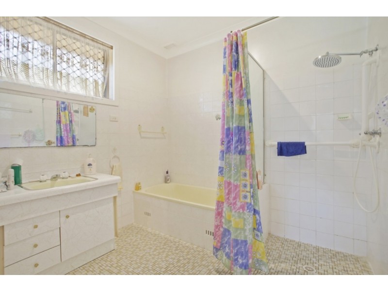 2 Norman Avenue, Sunshine NSW 2264