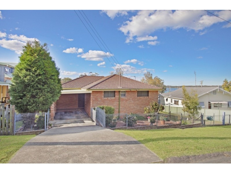 2 Norman Avenue, Sunshine NSW 2264