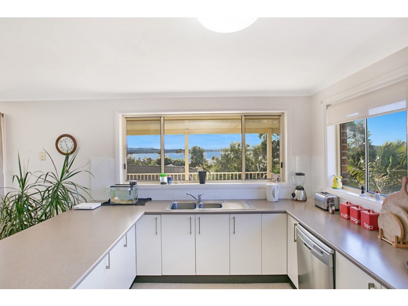 75 Regent Street, Bonnells Bay NSW 2264