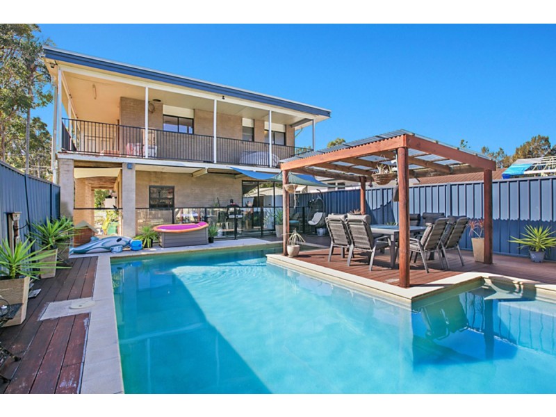 Windermere Park NSW 2264